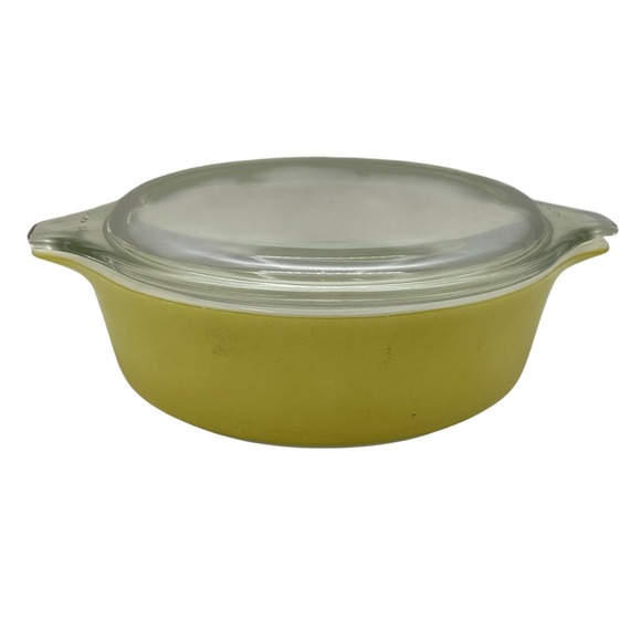 Vintage Pyrex Sunny Yellow Round Casserole Dish 471-B 1 Pint with Lid USA - Picture 1 of 9